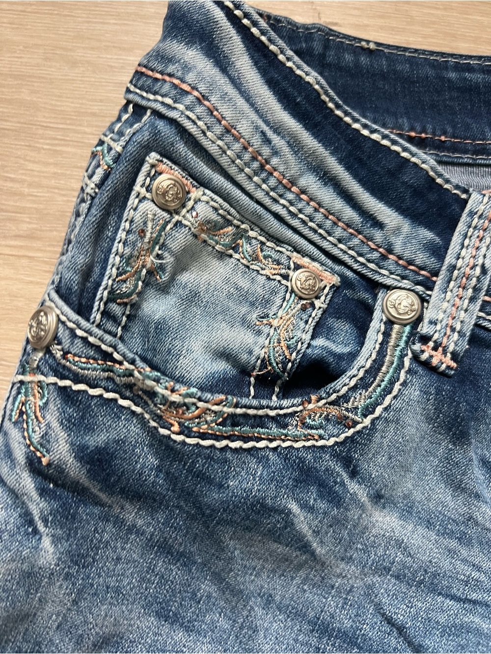 Grace Light Blue Capri Denim Jeans 28 Embroidered Pockets Pink Green/Teal - Picture 8 of 10